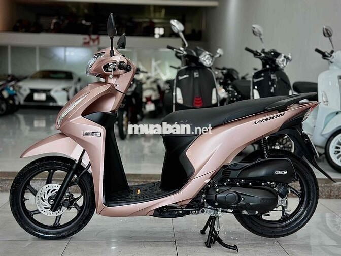 Vision 2018 zin Lướt ( Hỗ trợ Trả GÓP 0 Đồng )