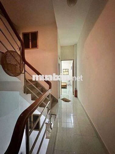 Bán nhà 2 lầu tiện sửa chữa đường Trần Hưng Đạo P5 Q5