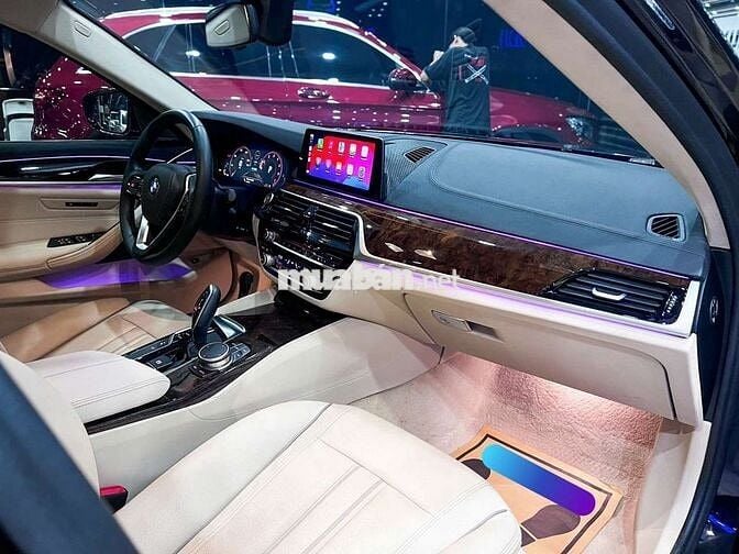 BMW 530i Như xe Đập Thùng!