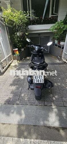 BÁN XE TAY GA, HIỆU NVX, DUNG TÍCH 124, MÀU ĐEN