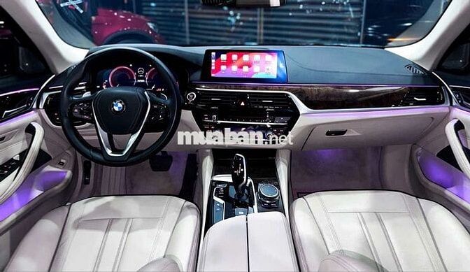 BMW 530i Như xe Đập Thùng!