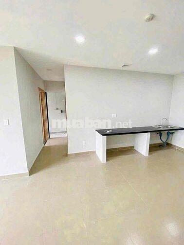 CĂN HỘ MỚI 2PN , BAN CÔNG HƯỚNG NAM , ĐẬU XE HƠI THOẢI MÁI GIÁ CHỈ 5TR