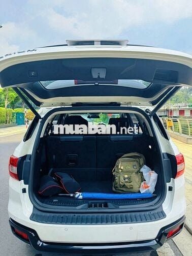 Ford Everest Trắng 12/2021 Sport 2.0L - 34.250 km