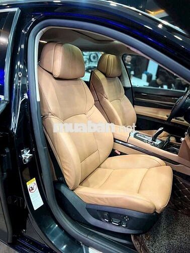BMW 750Li - 2010