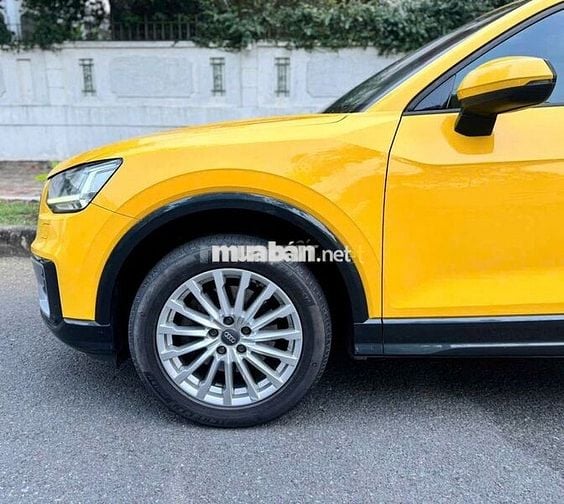 Audi Q2 Màu Vàng 1.4 TFSI model 2018