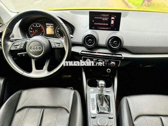 Audi Q2 Màu Vàng 1.4 TFSI model 2018
