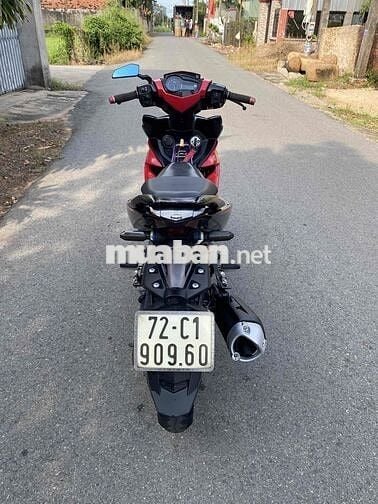 Ex2017 ngay chủ