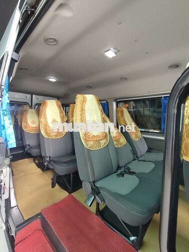 Cần bán ford transit 2022