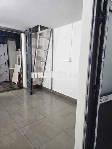 🔥CHO THUÊ KIOT MẶT TIỀN HẺM XE HƠI - GÁC RỘNG THOẢI MÁI