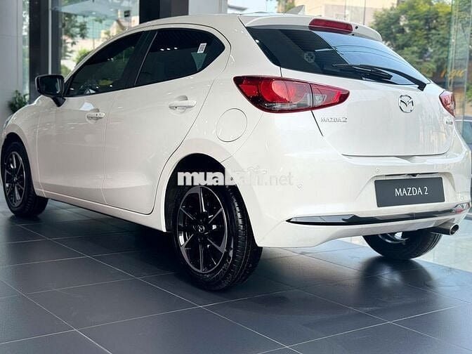 Mazda 2 2024 Sport Luxury trắng ưu đãi HOT