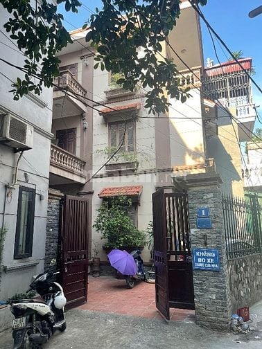 Bán nhà phố Bà Triệu, Hà Đông; 130m2, 25 tỷ, sổ sẵn, giao dịch ngay