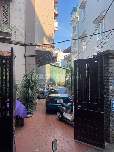 Bán nhà phố Bà Triệu, Hà Đông; 130m2, 25 tỷ, sổ sẵn, giao dịch ngay