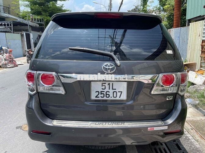Toyota Fortuner 2014 2.7V 4x2 - 95000 km