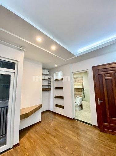 Gia đình chuyển lên CC cần bán căn nhà ngõ 86 Trần Duy Hưng,34m2x5tang