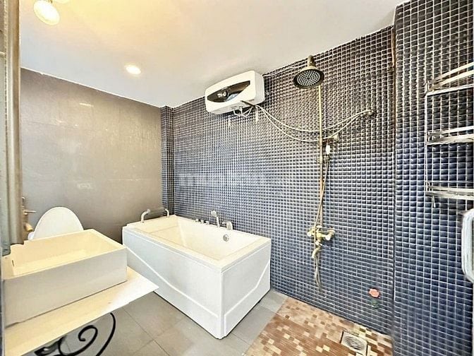 Biệt thự mini góc 2 mặt tiền vừa hoàn thiện, 5.3m X 13.5m, 1 lầu, 3pn
