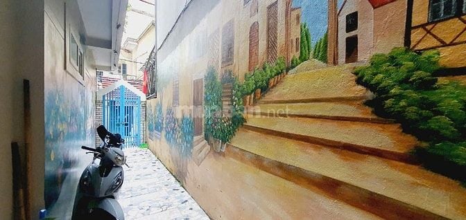 Gia đình chuyển lên CC cần bán căn nhà ngõ 86 Trần Duy Hưng,34m2x5tang