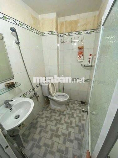 Cho thuê nhà 2pn2wc Chu Văn An phường 12 bình thạnh
