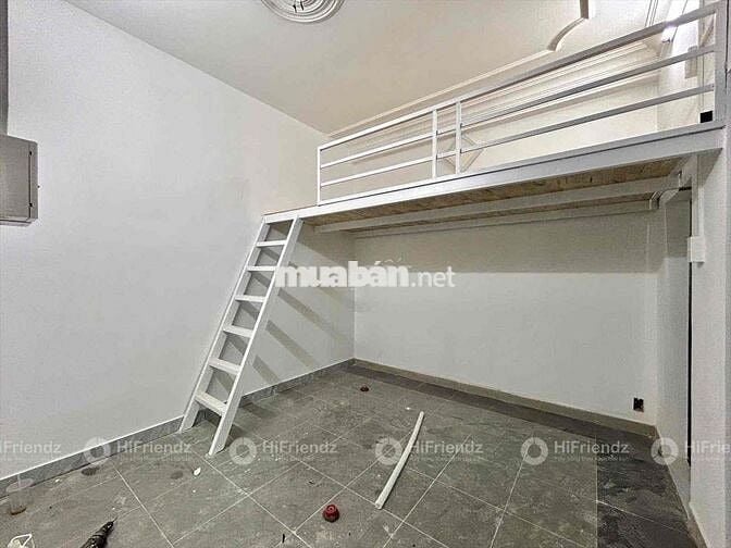 PHÒNG GÁC SẴN NỘI THẤT MỚI 100% - NGAY HOÀNG HOA THÁM