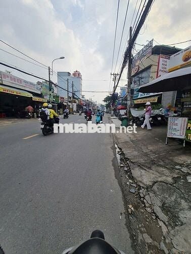 Cho thuê mbkd mặt tiền đường Phạm văn chiêu 9x35m thông suốt