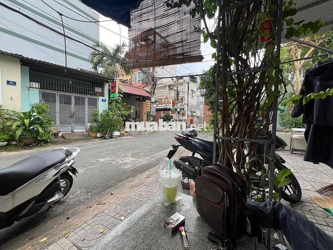 Kiot Phòng Trọ Mặt Tiền Đô Đốc Thủ - Tân Hương - Độc Lập