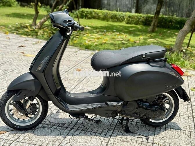 Vespa primavera up iget đèn led chính  chủ