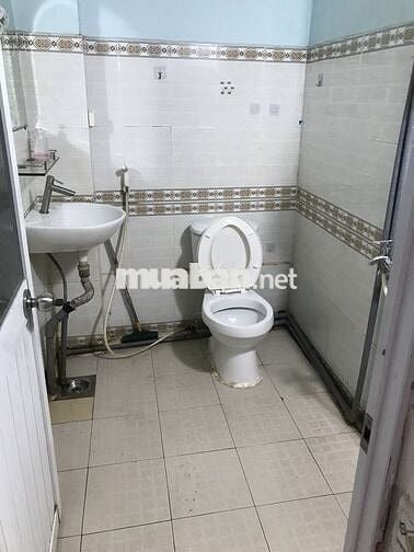 CHO THUÊ PHÒNG TRỌ  tầng trệt độc lập