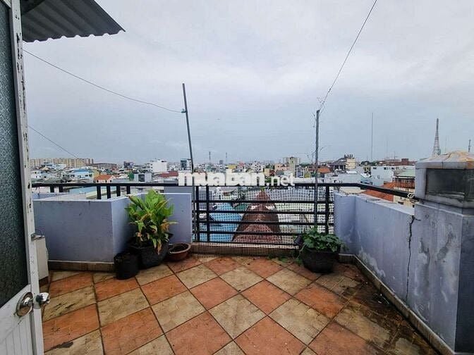 căn hộ full nội thất 40m2 có 1pn riêng ban công , thang máy
