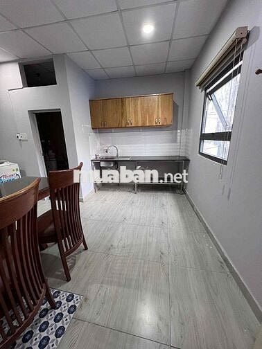 NHÀ MẶT ĐẤT - 1PN TÁCH BẾP - NGAY CHỢ BÀ CHIỂU