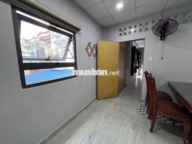 NHÀ MẶT ĐẤT - 1PN TÁCH BẾP - NGAY CHỢ BÀ CHIỂU