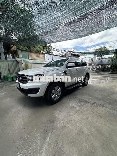 Cần bán ford Everet
