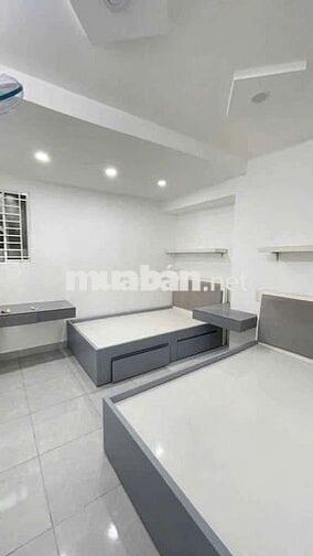 CHO THUÊ NHÀ TRẦN ĐÌNH XU GIAO VỚI NGUYÊN TRÃI Q1
