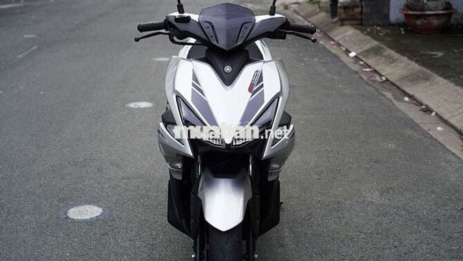 Yamaha NVX 155 ABS Smartkey - Bạc Porche - BSSG