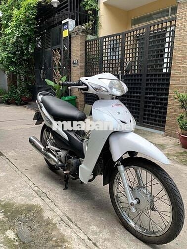 Honda Wave A 100cc 2014 trắng SD39000km bs.tphcm
