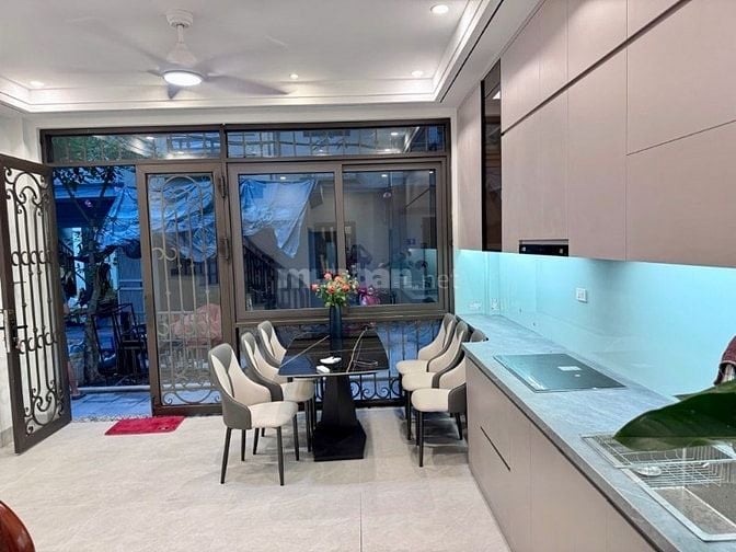 💎 Hoa Lâm – Nhà 5 tầng, 10m ra ô tô, full đồ, giá sốc dưới 7 tỷ!