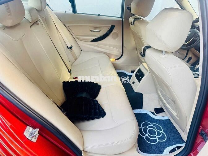 BMW 320i 2018 bản High  - 31000 km