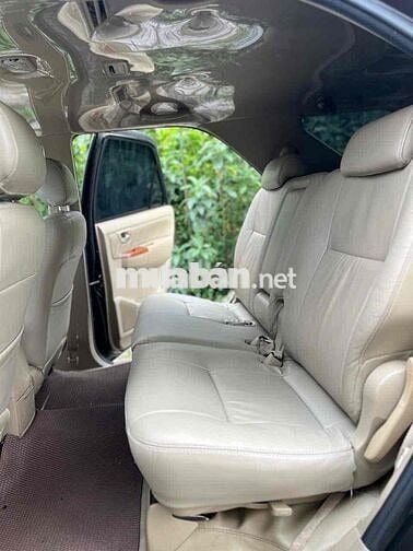 Toyota Fortuner 2011 2.7V - 110000 km