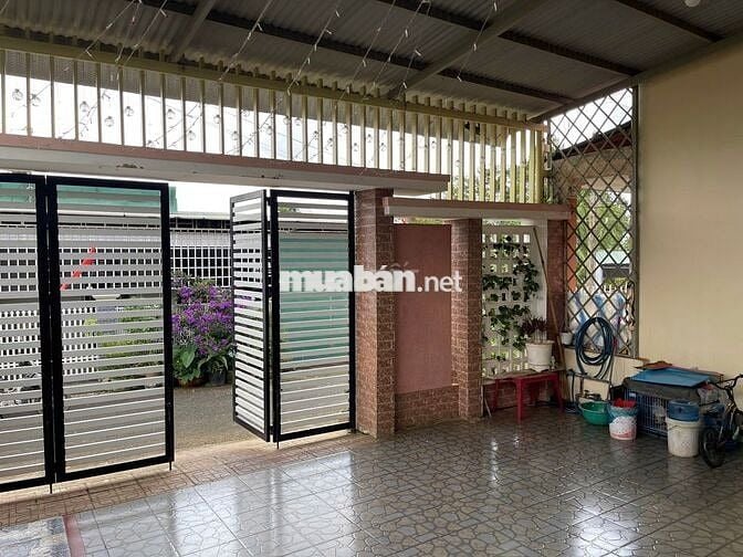 BÁN NHÀ HOÀN CÔNG TRUNG TÂM PHẠM PHÚ THỨ BẢO LỘC DT: 7.5MX30M FULL THỔ