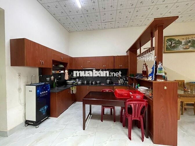 BÁN NHÀ HOÀN CÔNG TRUNG TÂM PHẠM PHÚ THỨ BẢO LỘC DT: 7.5MX30M FULL THỔ