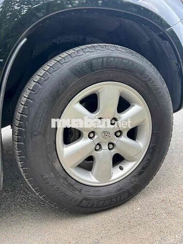Toyota Fortuner 2011 2.7V - 110000 km