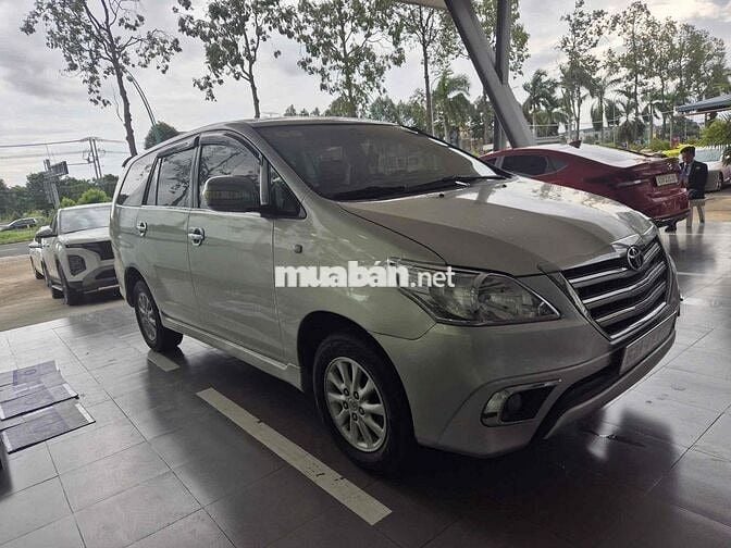 Toyota Innova 2014 E - 124000 km