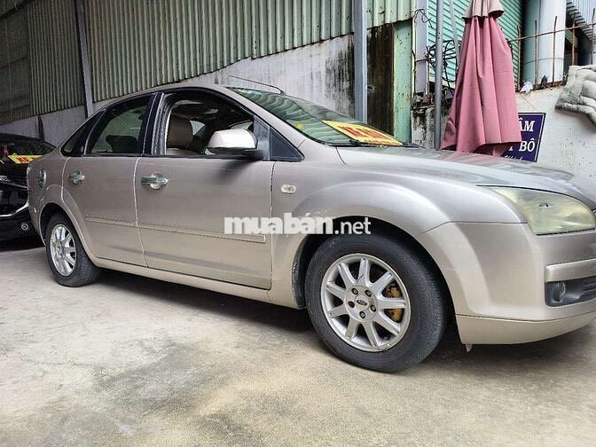Fordcus 2006 số sàn