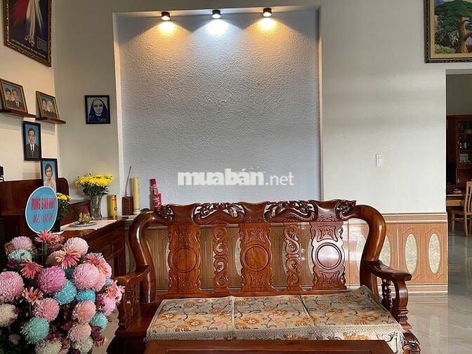 BÁN NHÀ HOÀN CÔNG TRUNG TÂM PHẠM PHÚ THỨ BẢO LỘC DT: 7.5MX30M FULL THỔ