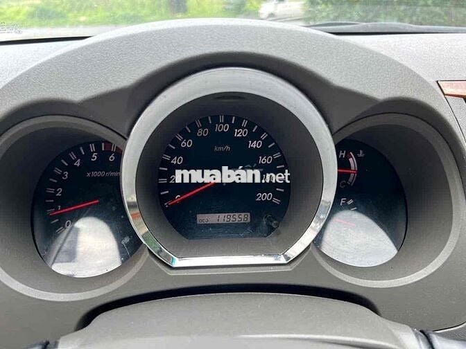 Toyota Fortuner 2011 2.7V - 110000 km