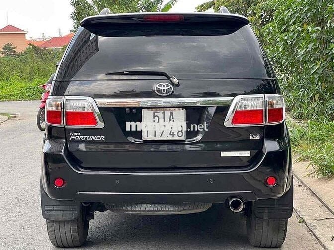 Toyota Fortuner 2011 2.7V - 110000 km
