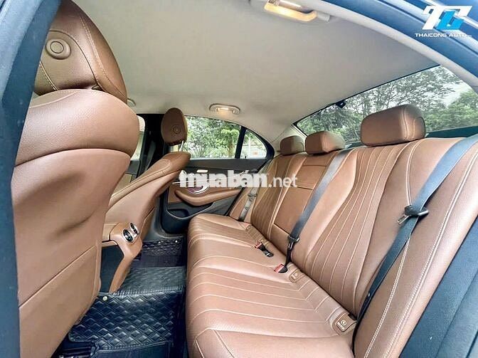 Mercedes E180 model 2022 full option E300 AMG hãng