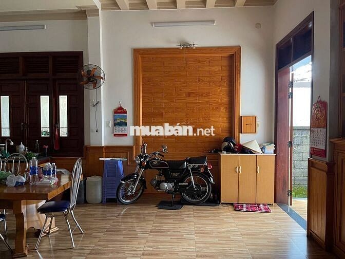 NHÀ BIỆT THỰ KHU LÊ PHỤNG HIỂU - BẢO LỘC - 13X41M SẴN 233M2 THỔ CƯ