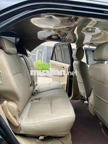 Toyota Fortuner 2011 2.7V - 110000 km