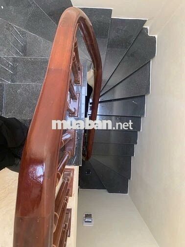 CHO THUÊ NHÀ THẠCH BÀN - NGUYÊN CĂN 5 TẦNG – Ô TÔ TRÁNH – 10TR/THÁNG
