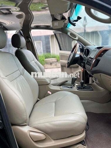 Toyota Fortuner 2011 2.7V - 110000 km