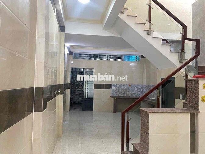 Nhà mặt tiền Phạm Văn Cội cho thuê gần chợ siêu thị